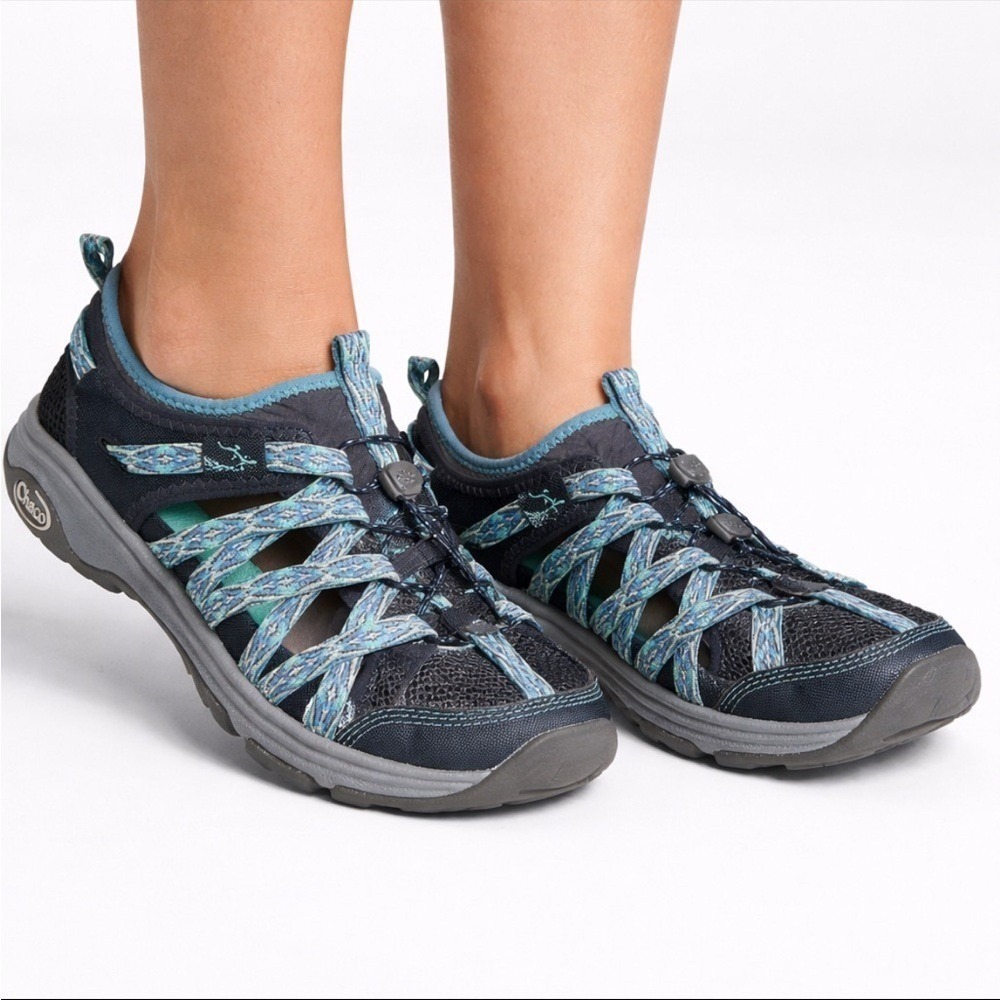 Chaco Women's Size 10 Closed Toe Sport Sandals Blue Outdoor HikingWater Shoes